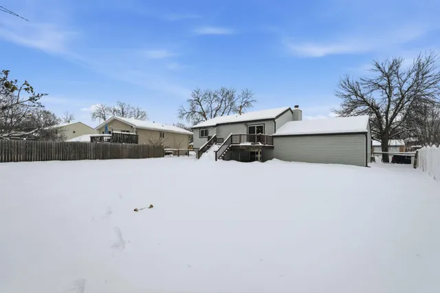 $329,900 | 3224 75th Avenue North, Brooklyn Park, MN 55443