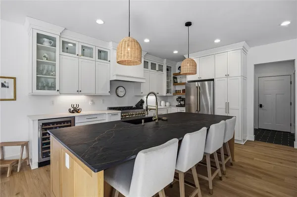 $749,900 | 4559 Hoyt Road, Skaneateles, NY 13152