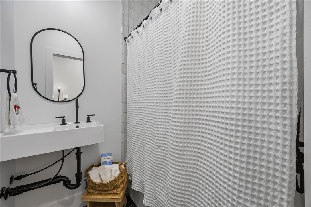 4559 Hoyt Road Skaneateles, NY 13152 - Photo 35 of 50