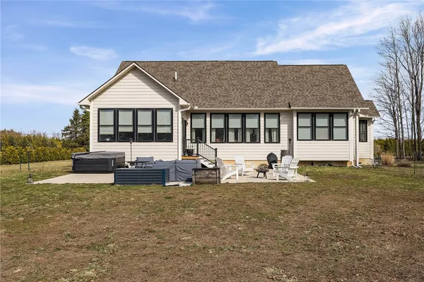 $749,900 | 4559 Hoyt Road, Skaneateles, NY 13152