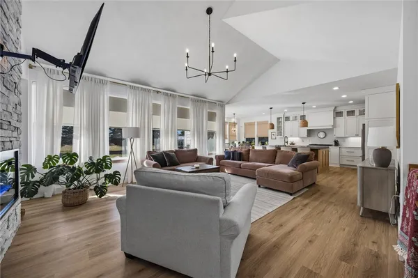$749,900 | 4559 Hoyt Road, Skaneateles, NY 13152
