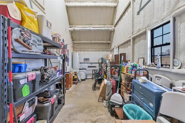 a picture of a room with a floor plan