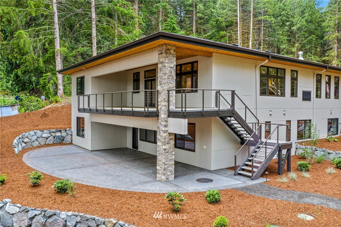 990 East Strong Road Shelton, WA 98584 - Photo 2 of 27 Gallery Image 2