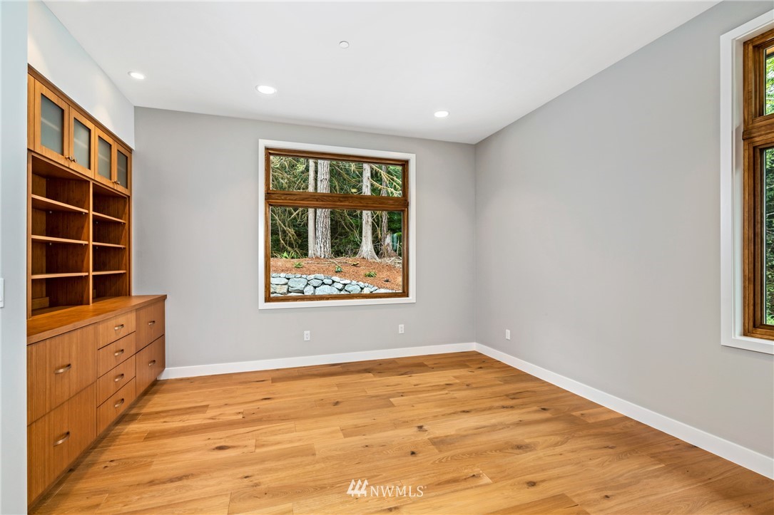 990 East Strong Road Shelton, WA 98584 - Photo 6 of 27 Gallery Image 6