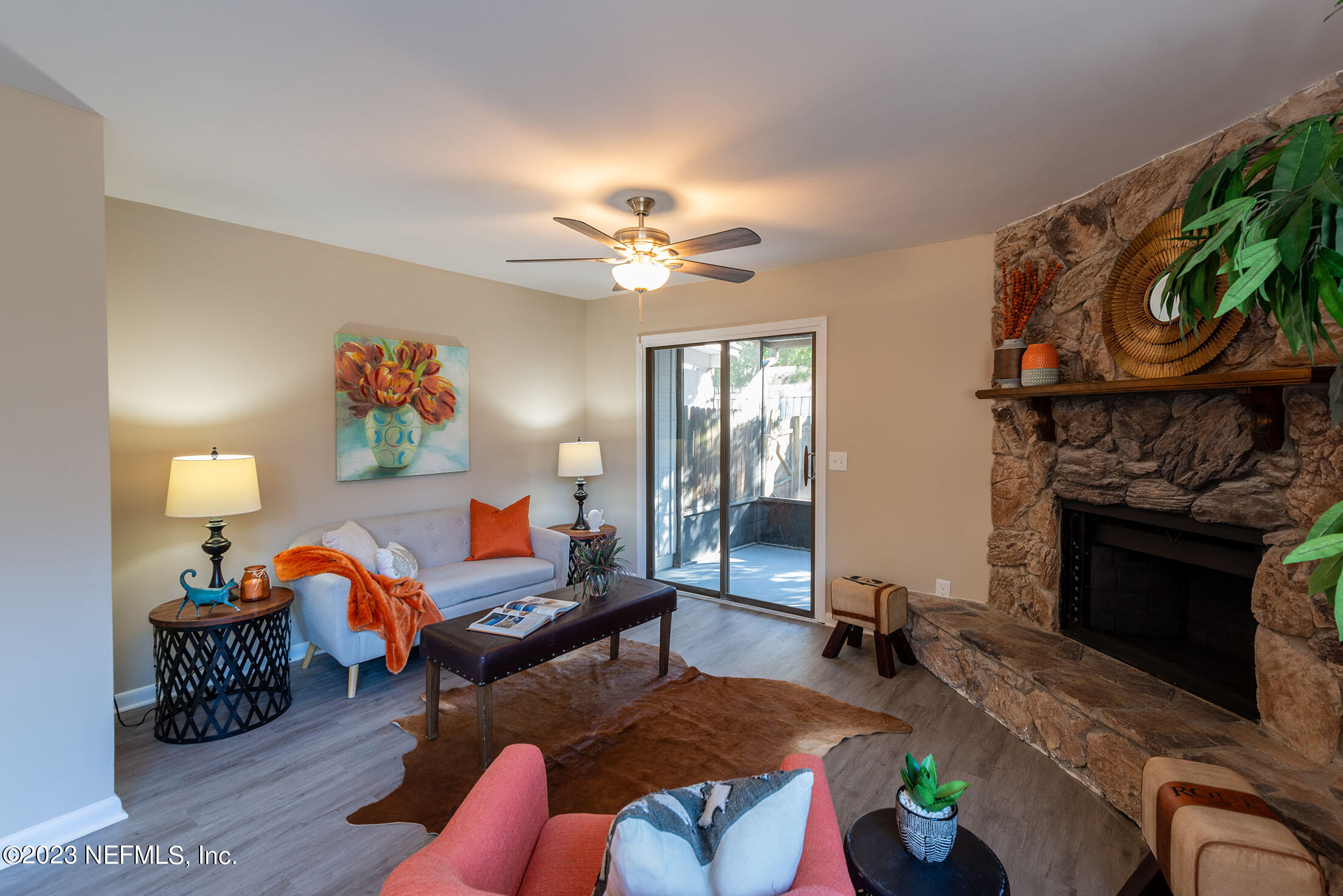 10688 Coleman Road Jacksonville, FL 32257 - Photo 2 of 12 Living Room