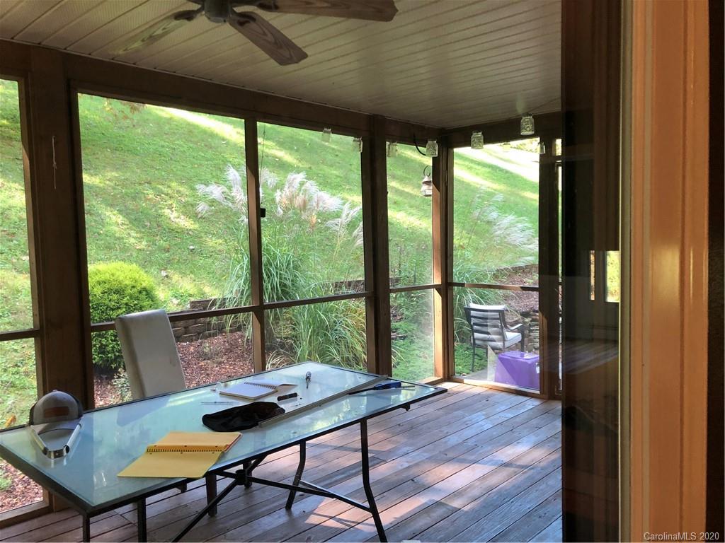 455 Valley Road Spruce Pine, NC 28777 - Photo 8 of 46 Gallery Image 8