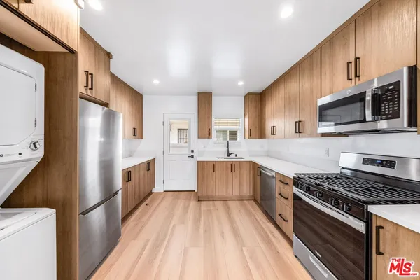 $3,250 | 1258 Mariposa Street, Unit A, Glendale, CA 91205