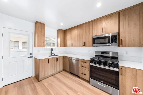 $3,250 | 1258 Mariposa Street, Unit A, Glendale, CA 91205