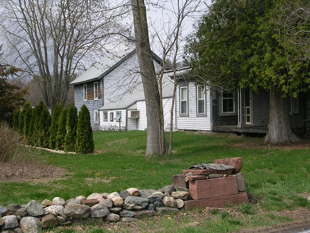 27 Pleasant Valley Road Amesbury, MA 01913 - Photo 9 of 9 Gallery Image 9