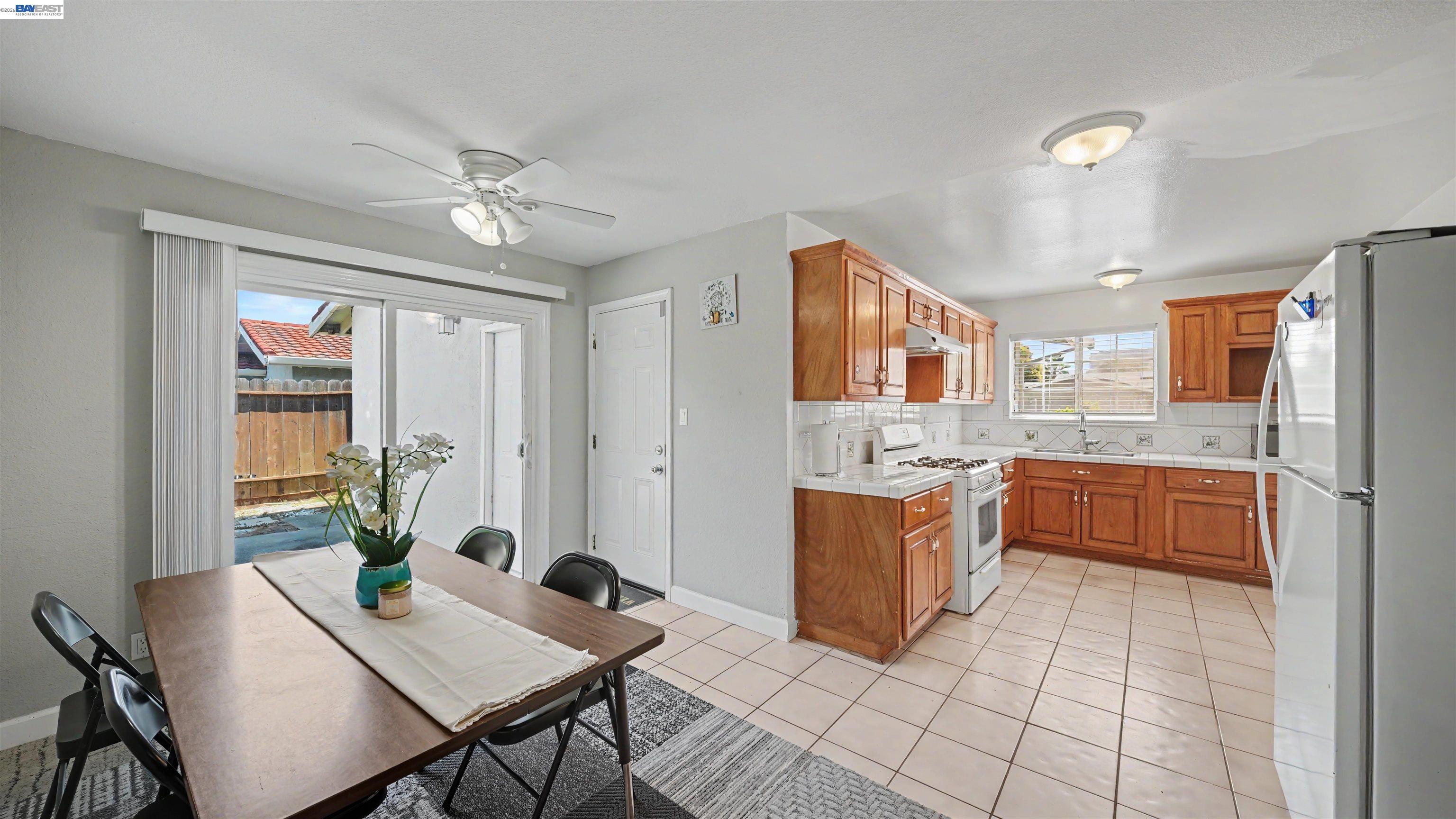 200 Riverside Place Bay Point, CA 94565 - Photo 11 of 24