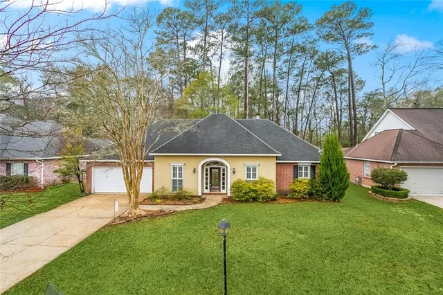 $2,850 | 2088 Timbercreek Lane, Mandeville, LA 70448
