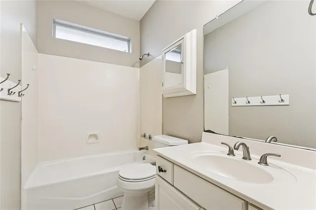 $2,850 | 2088 Timbercreek Lane, Mandeville, LA 70448