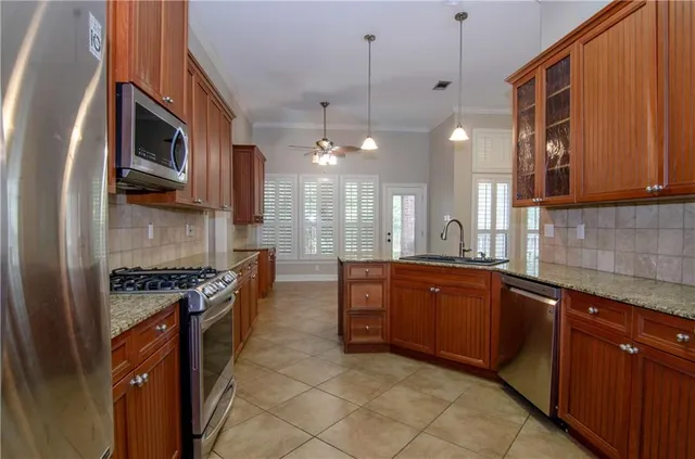 $2,850 | Undisclosed Address, Mandeville, LA 70448