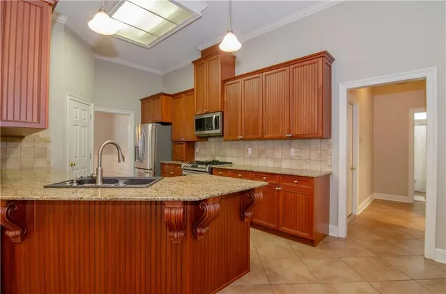 $2,850 | Undisclosed Address, Mandeville, LA 70448