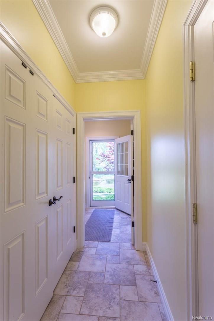 63 Waldon Road Clarkston, MI 48346 - Photo 37 of 83 Mud Room 63 Waldon, Clarkston, MI 48346