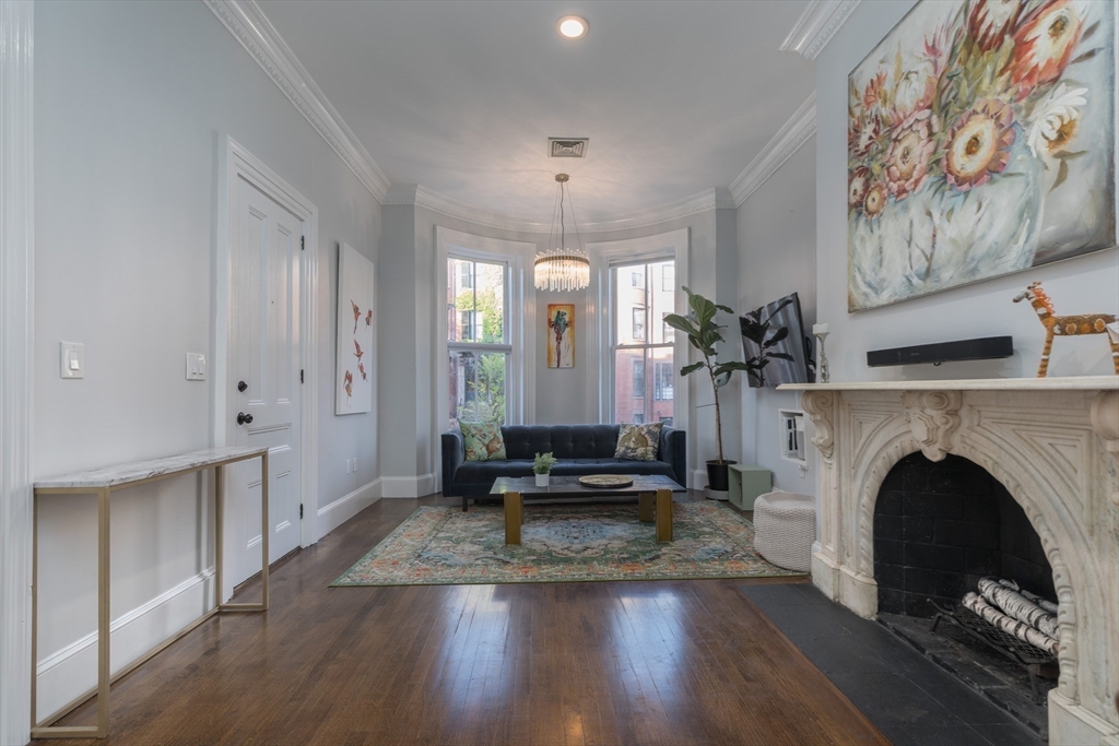 46 Rutland Square, Unit 2 Boston, MA 02118 - Photo 4 of 15 Gallery Image 4
