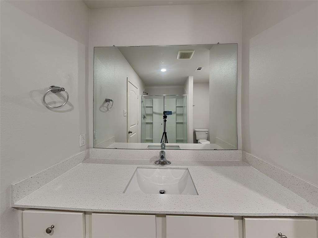 128 Holster Hollow Road Newark, TX 76071 - Photo 7 of 16