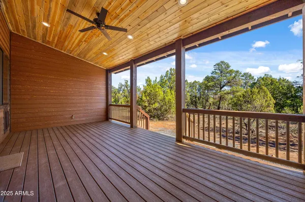 $980,000 | 2268 Roundabout Circle, Overgaard, AZ 85933