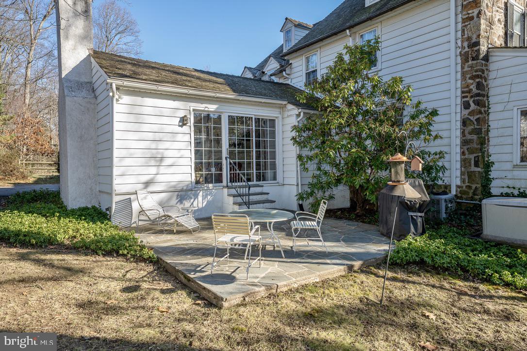 19 Forest Road Wayne, PA 19087 - Photo 40 of 44