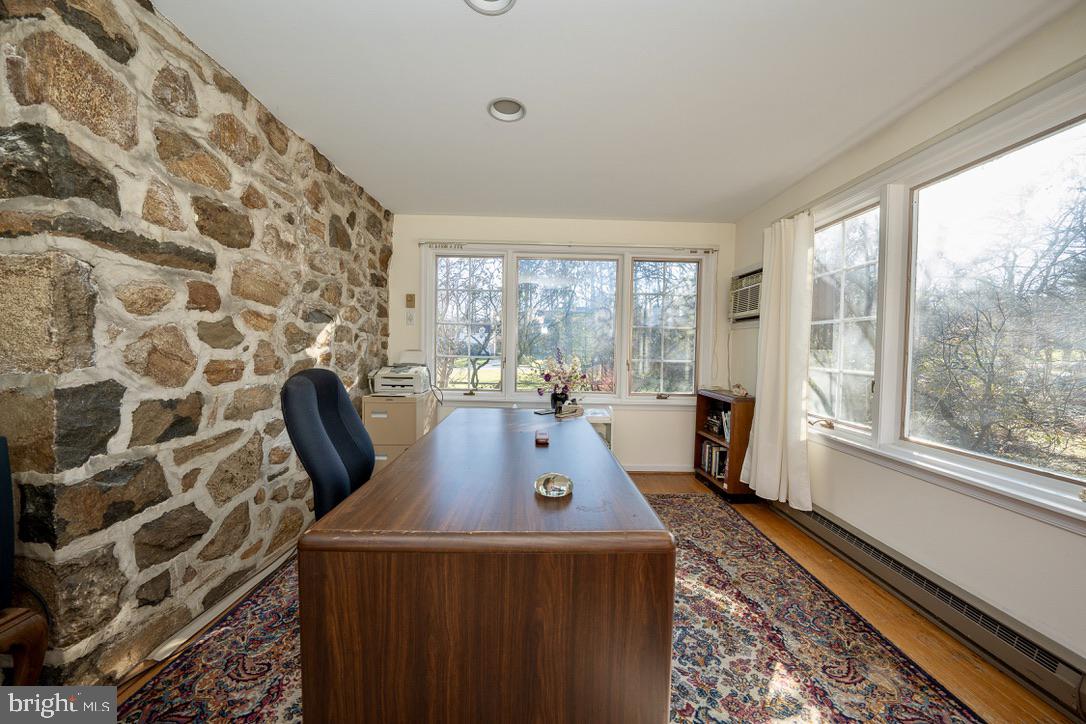 19 Forest Road Wayne, PA 19087 - Photo 10 of 44
