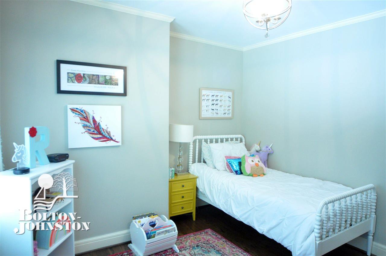 226 Moran Road Grosse Pointe, MI 48236 - Photo 45 of 72 50015266-44.JPG