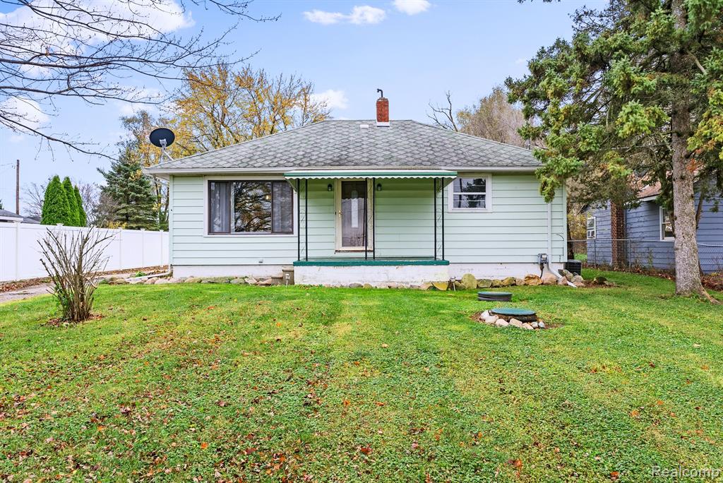 9786 Lansing Road Durand, MI 48429 - Photo 2 of 22 Gallery Image 2