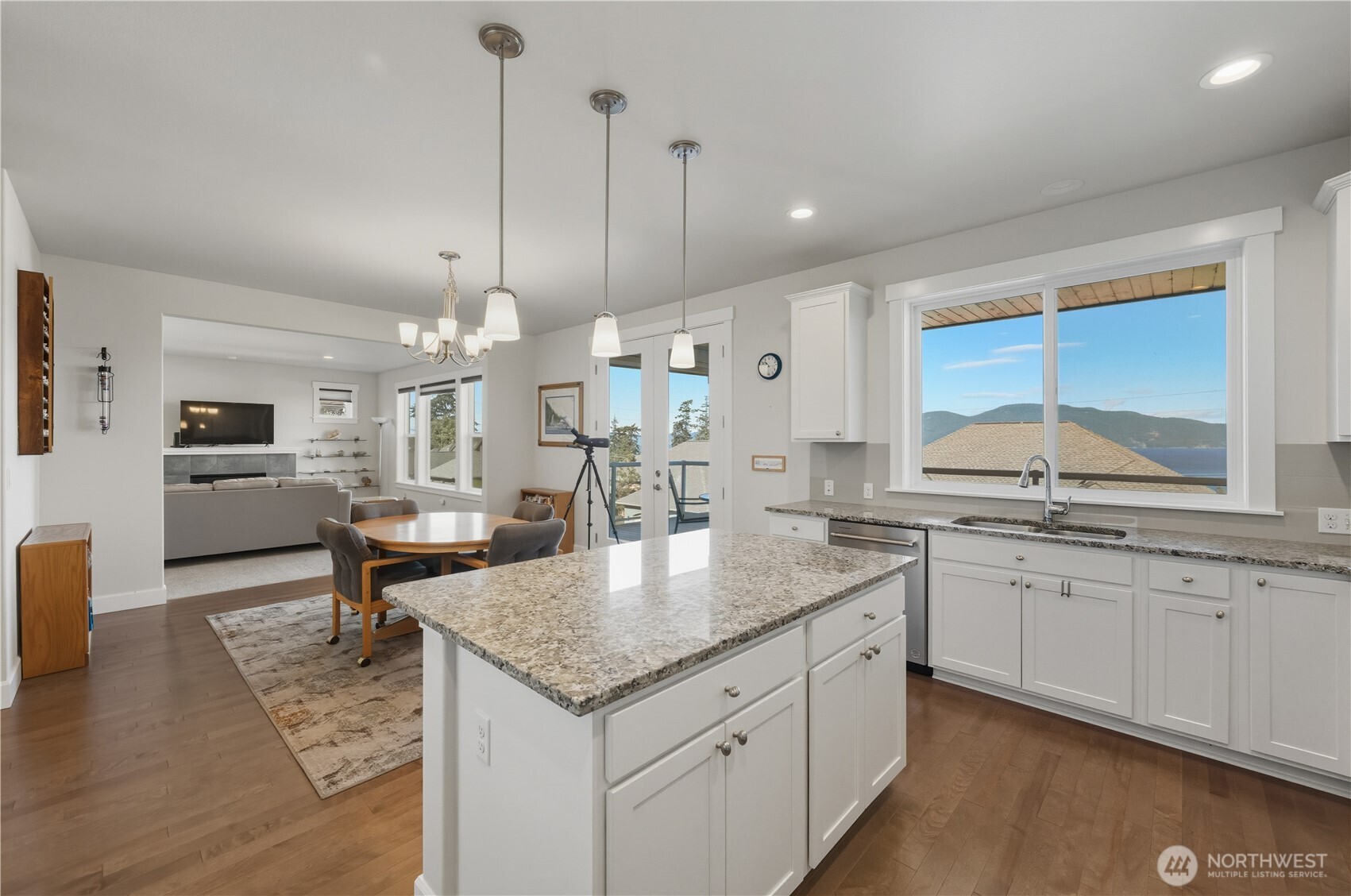 3502 West 3rd Street Anacortes, WA 98221 - Photo 15 of 40