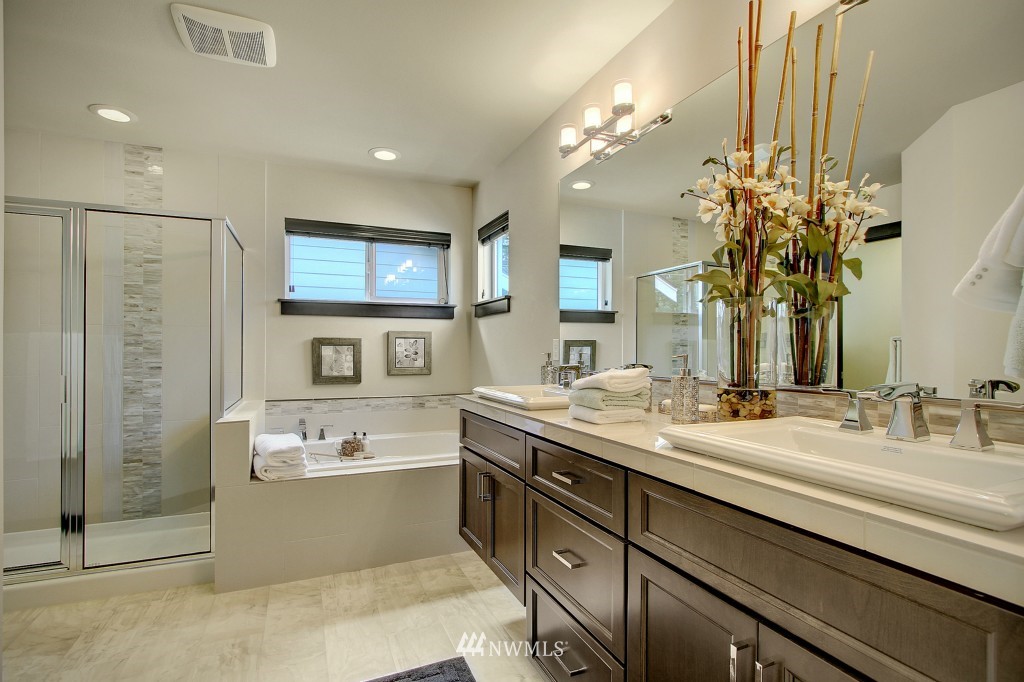 19503 Meridian Avenue South, Unit 35 Bothell, WA 98012 - Photo 16 of 25