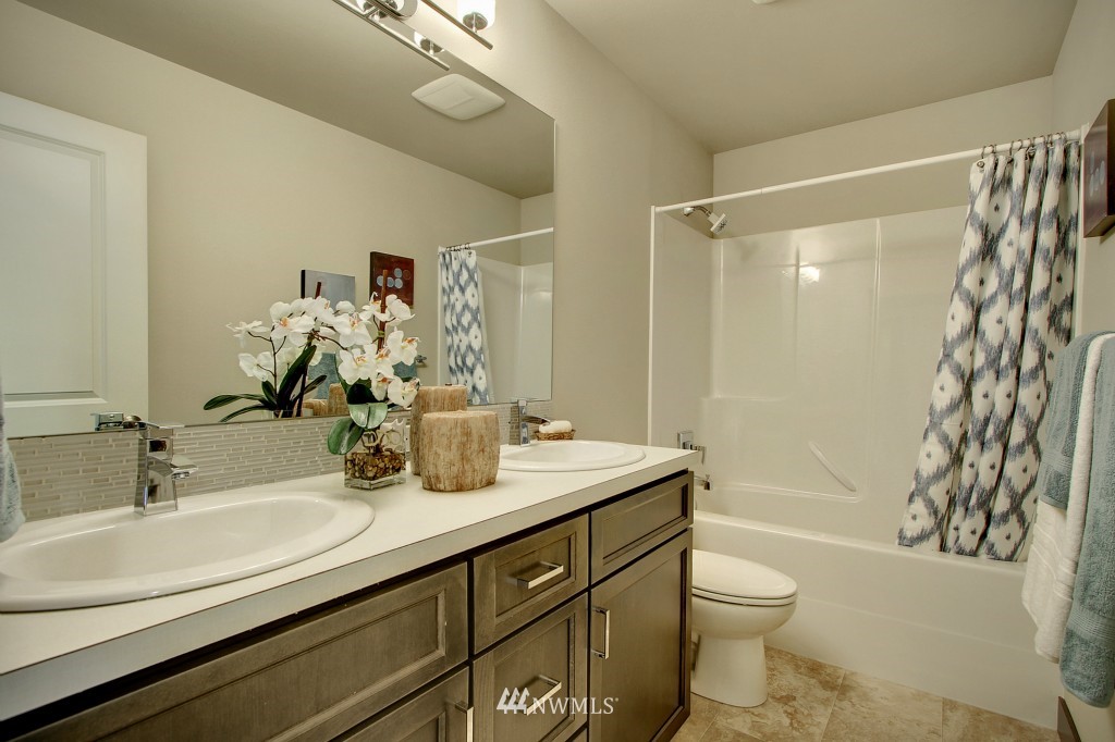 19503 Meridian Avenue South, Unit 35 Bothell, WA 98012 - Photo 21 of 25