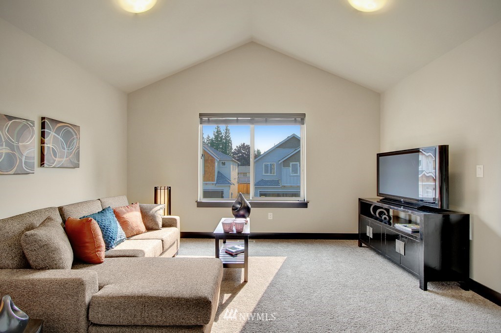 19503 Meridian Avenue South, Unit 35 Bothell, WA 98012 - Photo 23 of 25