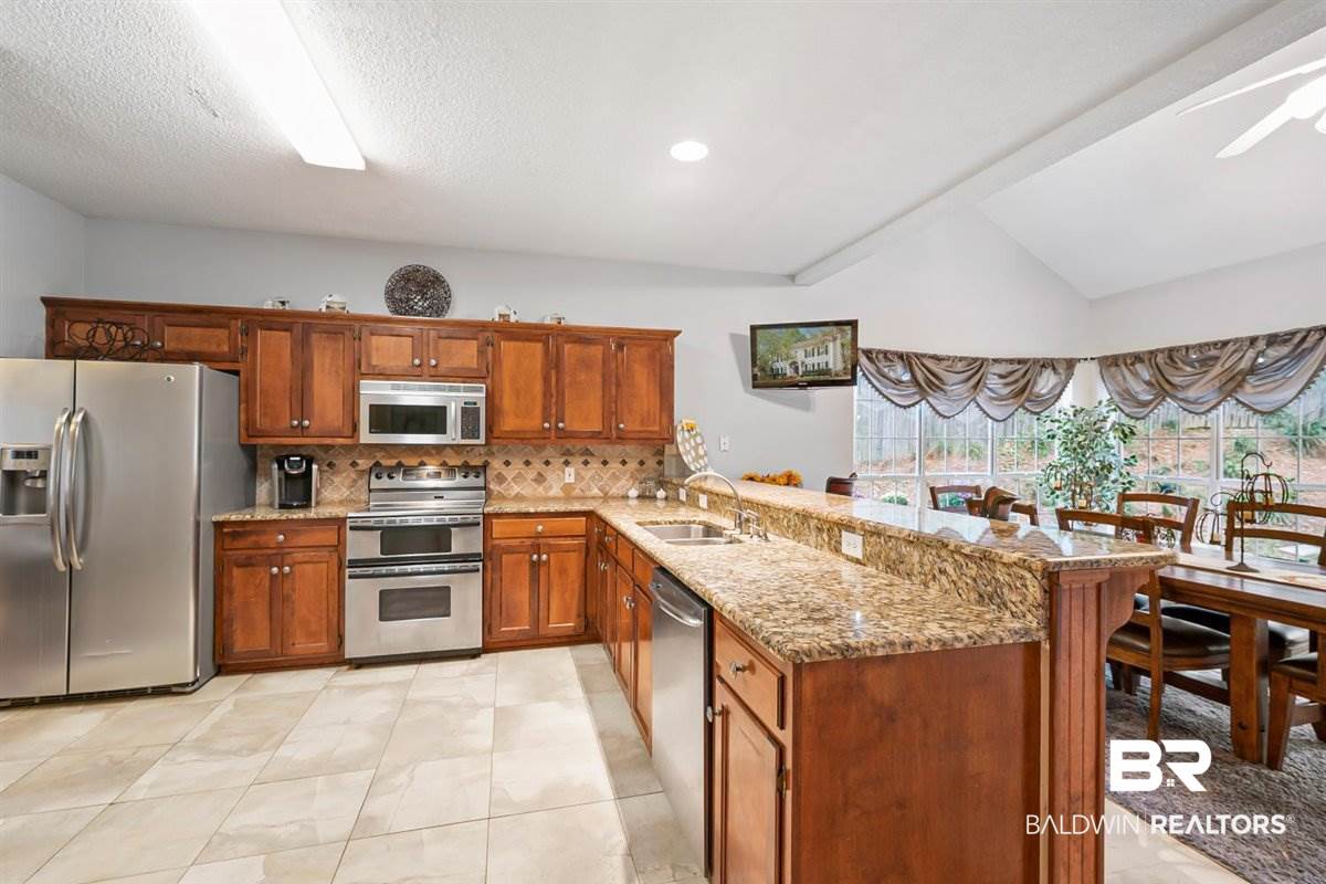 629 Ridgewood Drive Daphne, AL 36526 - Photo 9 of 36