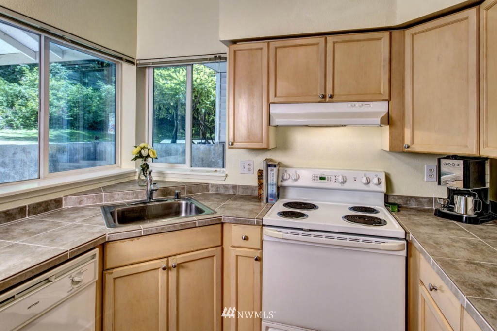 3924 243rd Place Southeast, Unit G201 Bothell, WA 98021 - Photo 9 of 21