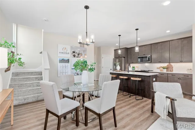 $364,787 | 34 Pheasant Lane, St. Peters, MO 63376