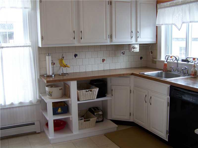 101 Ray Street Portland, ME 04103 - Photo 7 of 26 Kitchen.