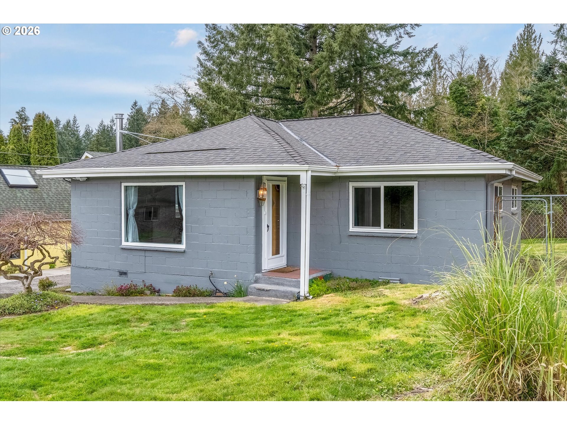 3329 Virginia Way Longview, WA 98632 - Photo 2 of 40