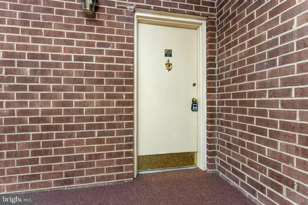 $318,000 | 1540 Northgate Square, Unit 21B, Reston, VA 20190