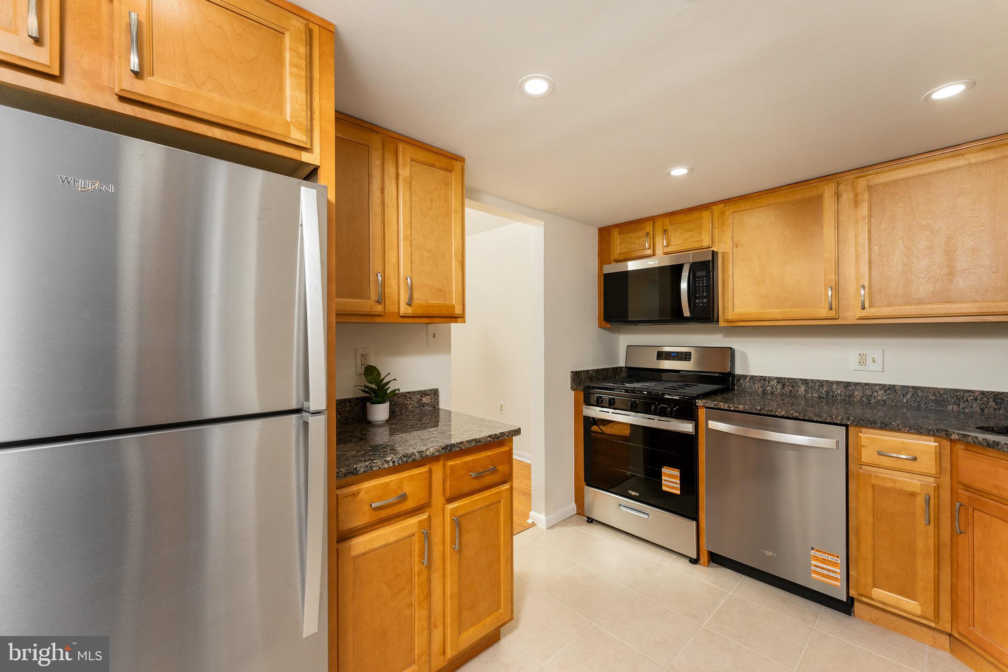 1540 Northgate Square, Unit 21B Reston, VA 20190 - Photo 3 of 49