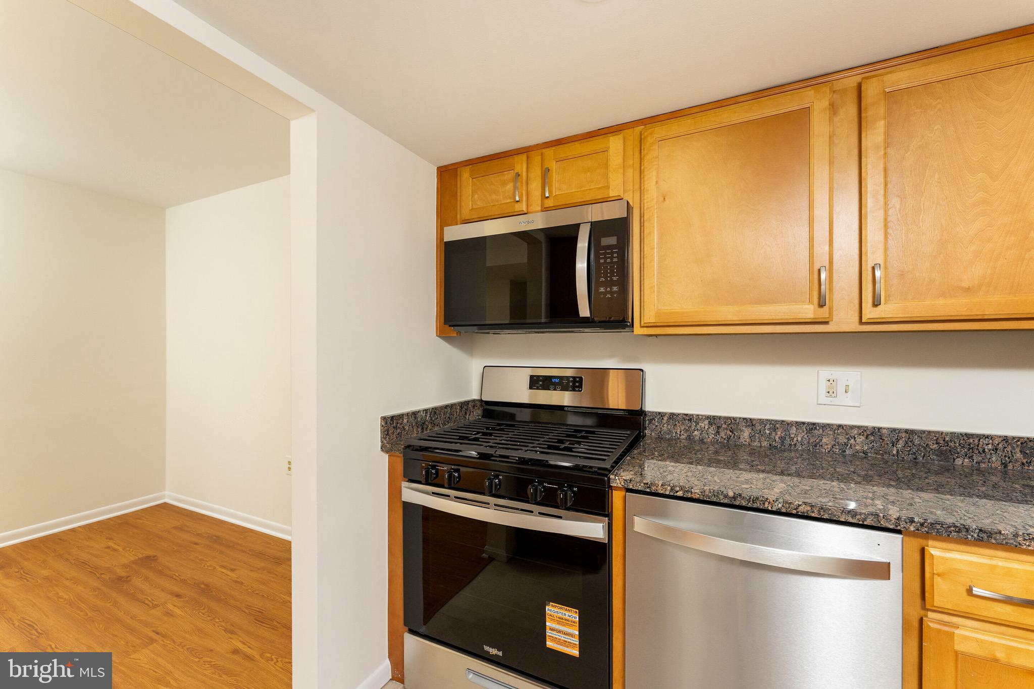 1540 Northgate Square, Unit 21B Reston, VA 20190 - Photo 6 of 49