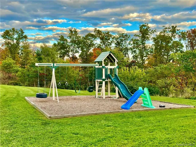 $2,000 | 44 High Street, Unit 134, Chester, NY 10918