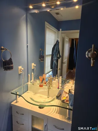 $3,600 | 57 Beachside Avenue, East Haven, CT 06512