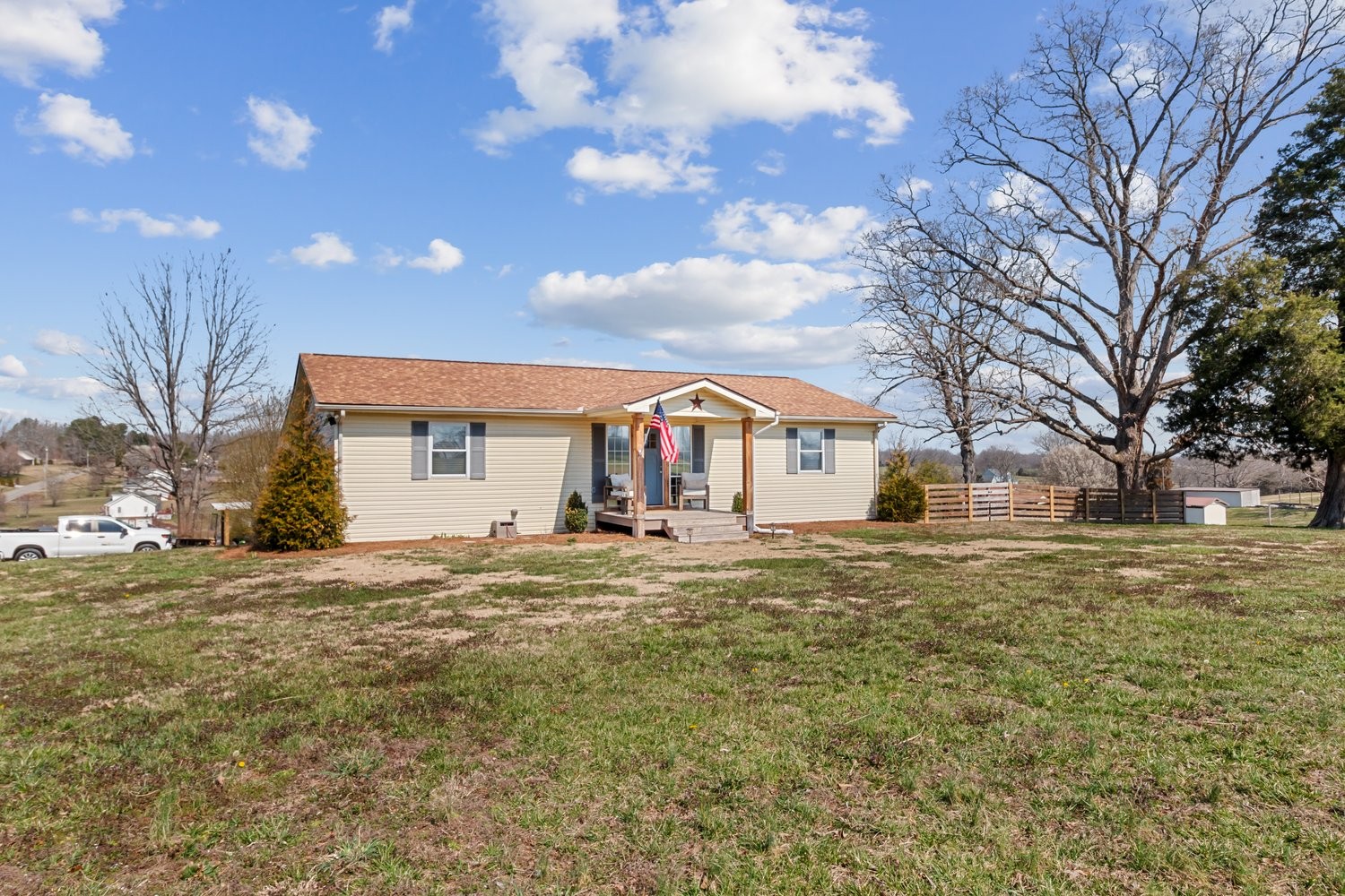 1501 Duke Loop Dickson, TN 37055 - Photo 2 of 26 Gallery Image 2