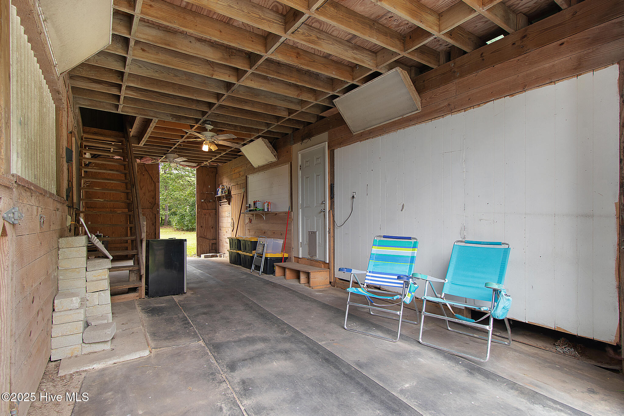 727 Crow Hill Road Beaufort, NC 28516 - Photo 14 of 45 Barn interior