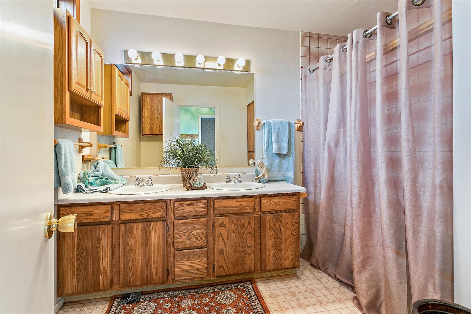 1188 North Valley View Road Ashland, OR 97520 - Photo 13 of 29 Additional Photo