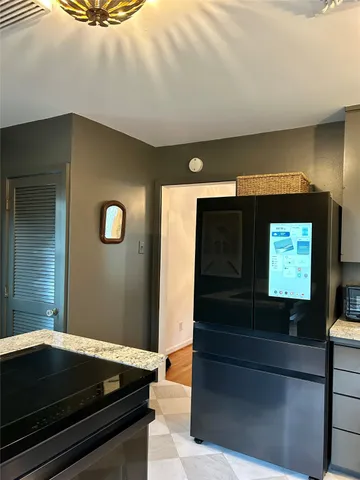 $1,025,000 | 4002 Milton Street, West University Place, TX 77005