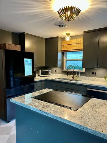 $1,025,000 | 4002 Milton Street, West University Place, TX 77005