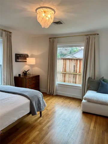 $1,025,000 | 4002 Milton Street, West University Place, TX 77005