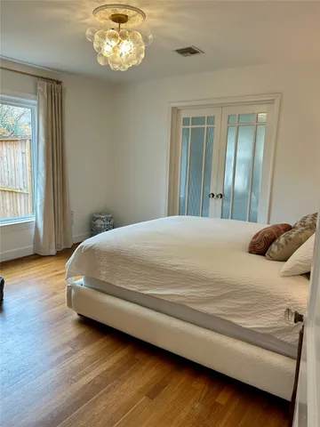 $1,025,000 | 4002 Milton Street, West University Place, TX 77005