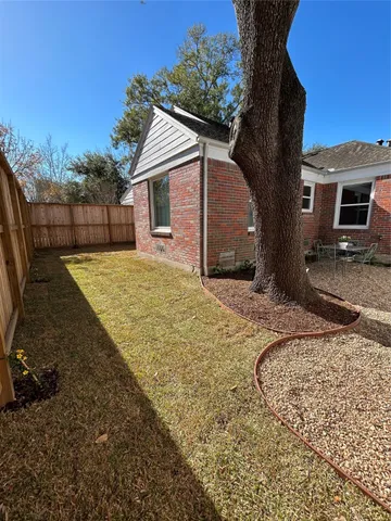 $1,025,000 | 4002 Milton Street, West University Place, TX 77005