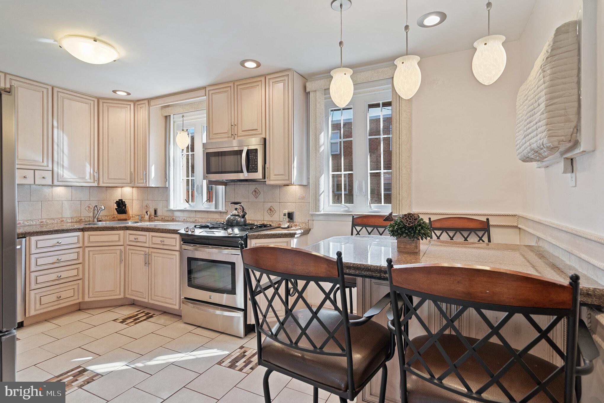 904 Roumfort Road Philadelphia, PA 19150 - Photo 11 of 27 Gallery Image 11
