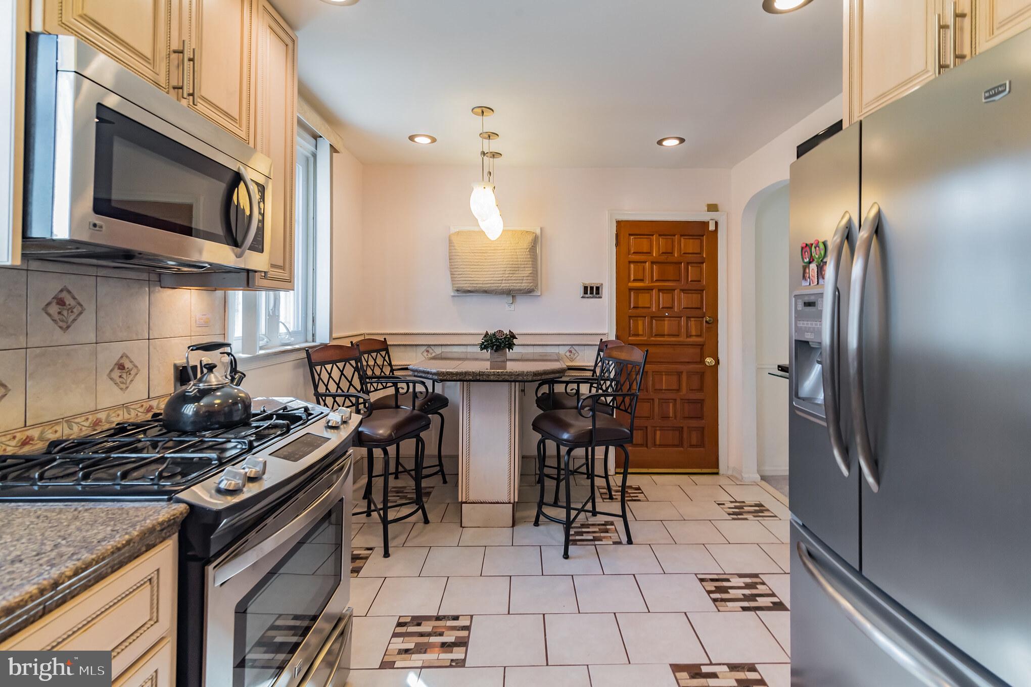 904 Roumfort Road Philadelphia, PA 19150 - Photo 13 of 27 Gallery Image 13